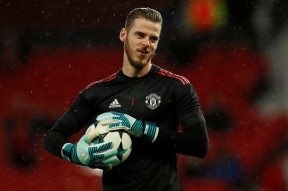 开云品牌-莱万多夫斯基新星爆冷表现突出，掘金前途光明！